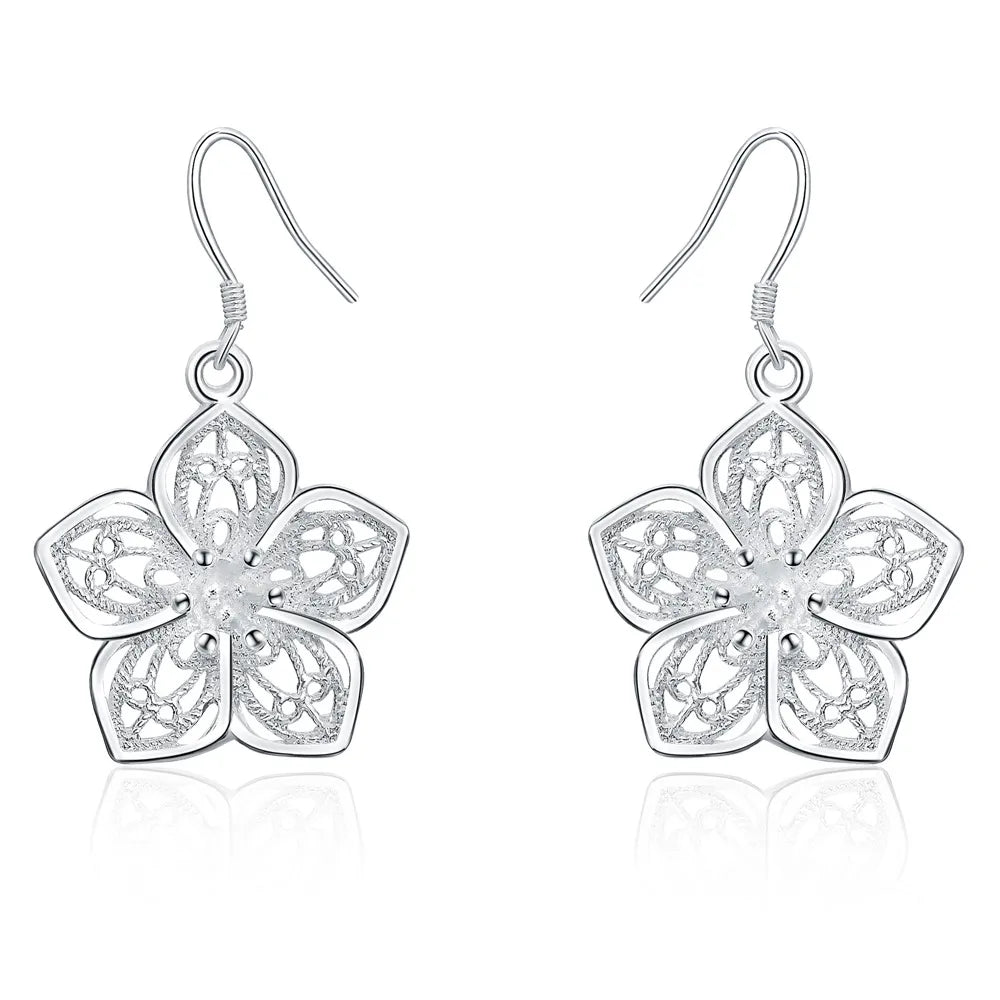 Romantische Silberkreolen für Damen