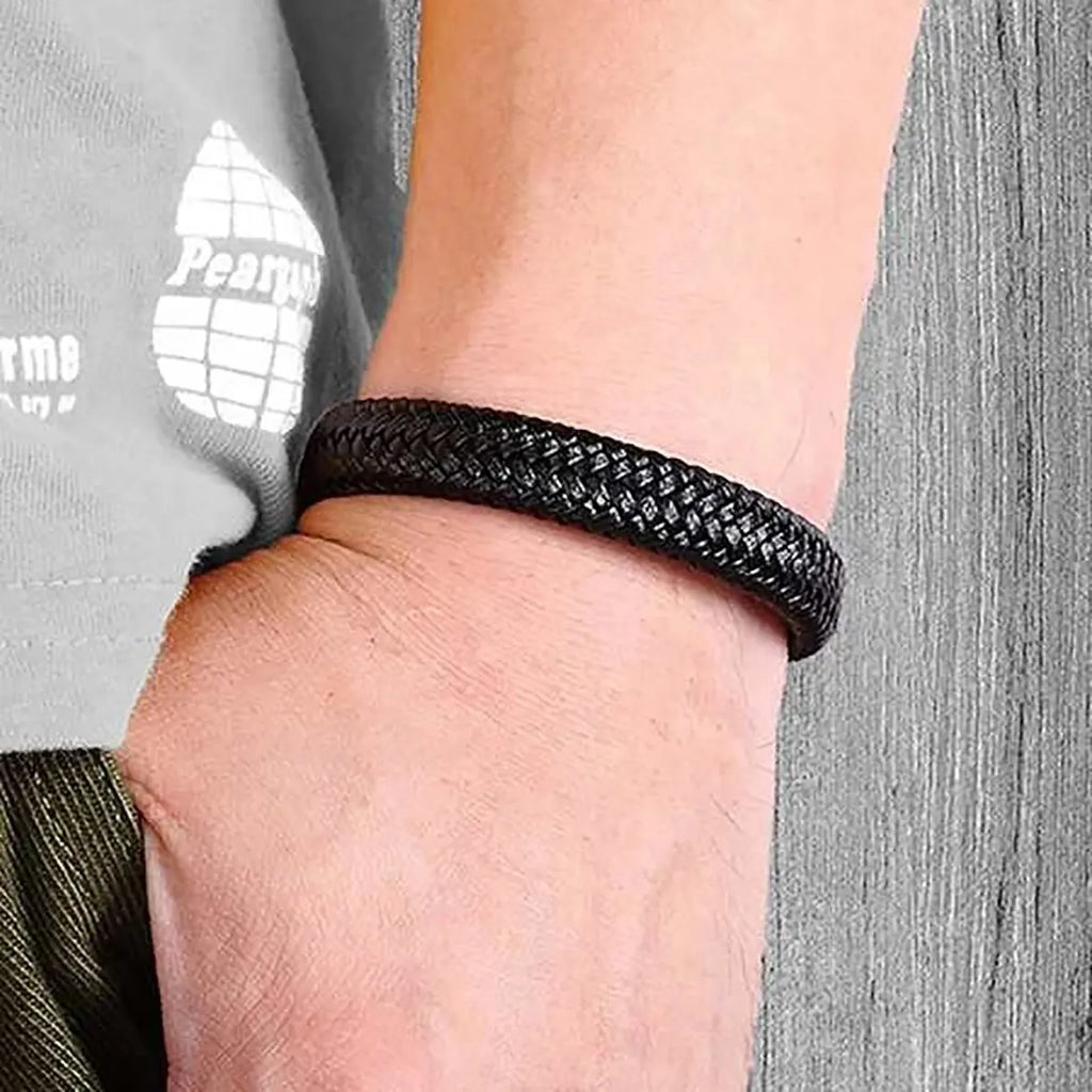 Magnetic Noir Bracelet